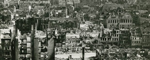 Stoccarda bombardata (foto StZ)