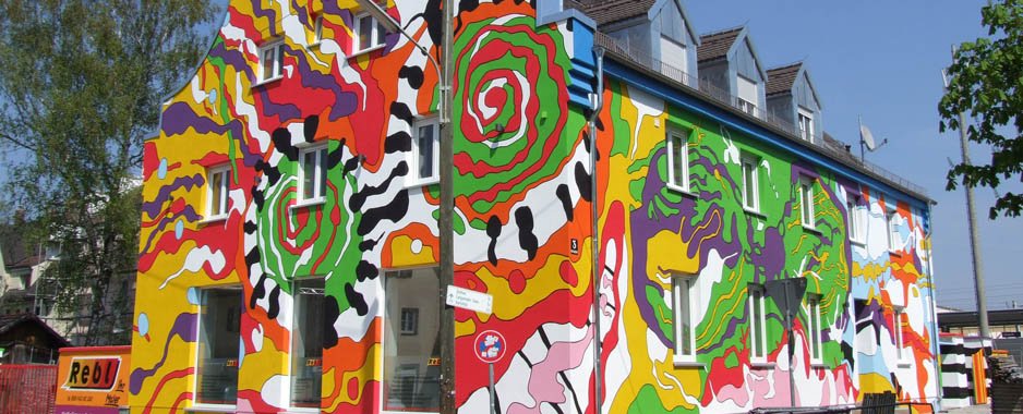 Monaco - Allach: la casa più colorata del quartiere in Oerterplatz